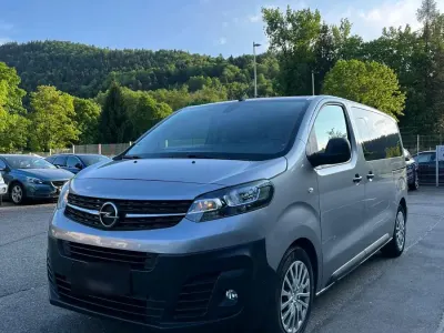 Używany Opel Zafira Life 120 KM (88 kW) 2019 Szary Minivan