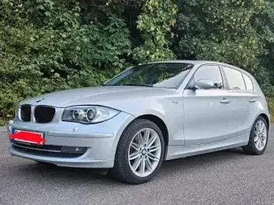 Gebraucht BMW 116 122 PS (89 kW) 2009 Silber Kleinwagen