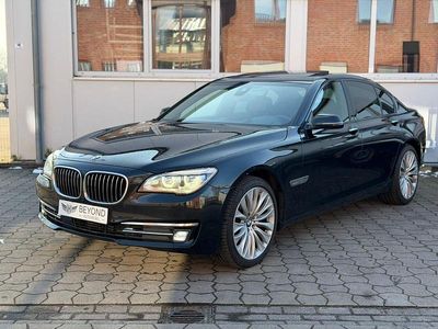 Gebraucht BMW 740 Shadowline 313 PS (230 kW) 2014 Schwarz Limousine