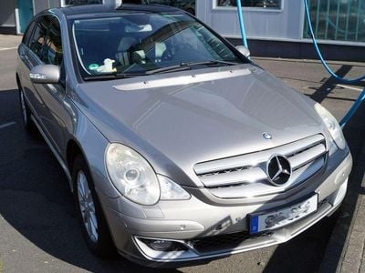 Mercedes R320