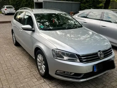 Gebraucht VW Passat 125 PS (91 kW) 2012 Silber Kombi