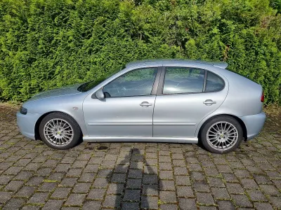 Gebraucht Seat Leon 150 PS (110 kW) 2005 Silber Kleinwagen