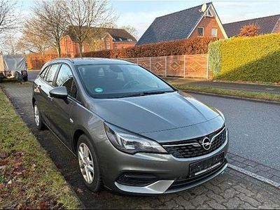 Gebraucht Opel Astra Edition 105 PS (77 kW) 2020 Grau Kombi