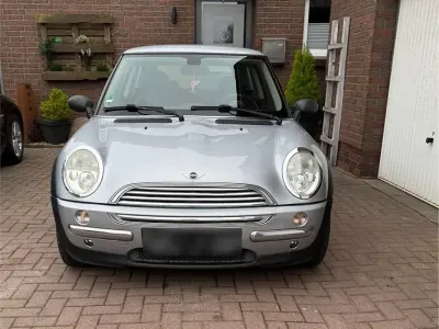 Gebraucht Mini ONE 90 PS (66 kW) 2004 Silber Kleinwagen