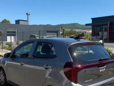 Gebraucht Kia Picanto 63 PS (46 kW) 2024 Grau Kleinwagen