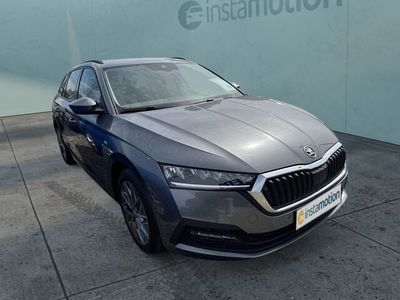 Grau Gebraucht 2023 Skoda Octavia Tour Kombi | 27.460 € (Teuer)