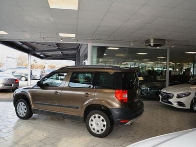 Braun Gebraucht 2011 Skoda Yeti Plus Edition SUV | 8.900 € (Fairer Preis)