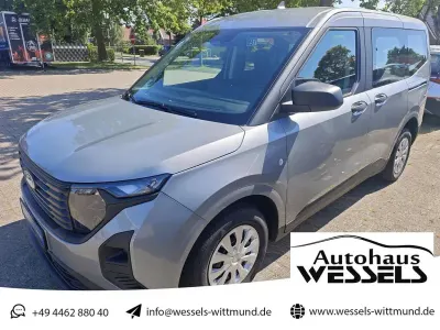 Neu Ford Tourneo Courier 125 PS (91 kW) 2026 Silber Van / Kleinbus