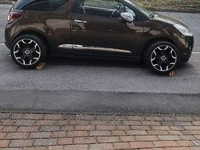 Gebraucht Citroën DS3 Sport Chic 113 PS (83 kW) 2013 Braun Limousine