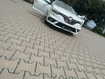 Gebraucht Renault Mégane GrandTour 134 PS (98 kW) 2017 Weiß Kombi