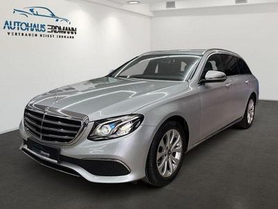 Usata Mercedes E220 Exclusive 194 CV (142 kW) 2018 Argento Berlina