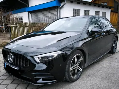 Gebraucht Mercedes A250 AMG line 224 PS (164 kW) 2018 Schwarz Limousine