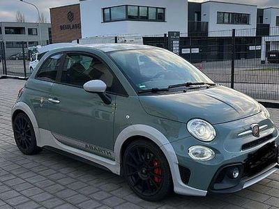 Gebraucht Abarth 695 70th Anniversary 179 PS (131 kW) 2020 Grün Kleinwagen