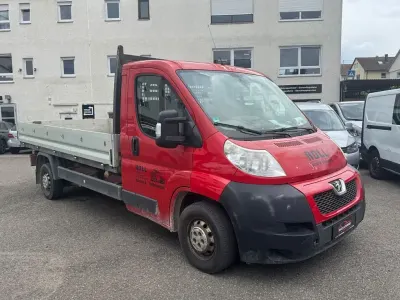 Gebraucht Peugeot Boxer 110 PS (80 kW) 2013 Rot Van
