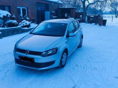 Silber Gebraucht 2010 VW Polo Trendline Kleinwagen | 4.900 € (Fairer Preis)