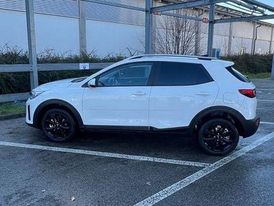 Gebraucht Kia Stonic 108 PS (79 kW) 2024 Weiß SUV