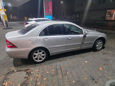 Silber Gebraucht 2000 Mercedes C240 Limousine | 4.750 €