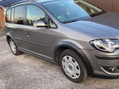 VW Touran Cross