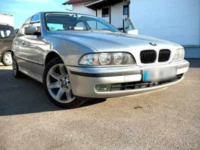 Gebraucht BMW 523 170 PS (125 kW) 1997 Silber Limousine