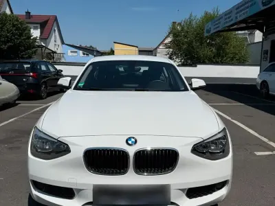 Gebraucht BMW 118 2012 Weiß Kleinwagen