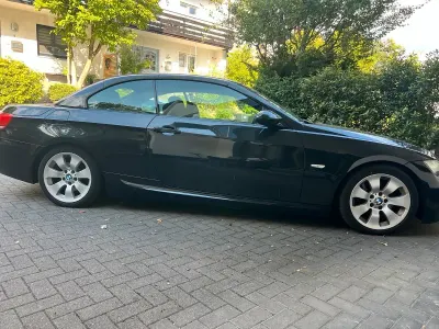 Gebraucht BMW 325 Cabriolet M Sport 218 PS (160 kW) 2009 Schwarz Cabrio
