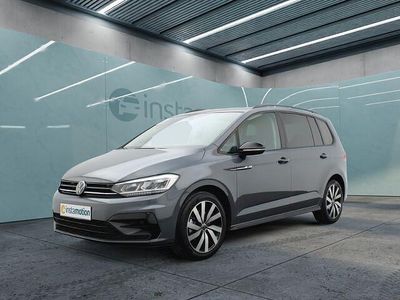 Grau Gebraucht 2024 VW Touran Highline Van / Kleinbus | 38.749 € (Etwas zu teuer)