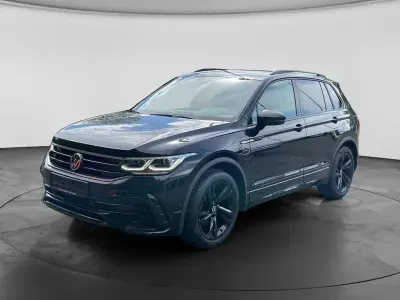 Gebraucht VW Tiguan R-line 150 PS (110 kW) 2022 Schwarz SUV