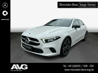 Gebraucht Mercedes A200 Progressive 163 PS (119 kW) 2021 Weiß Limousine