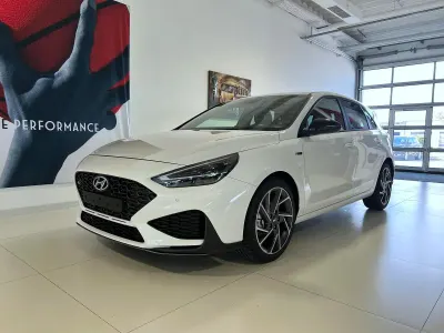 Gebraucht Hyundai i30 N Line 159 PS (116 kW) 2024 Serenity white pearl Limousine