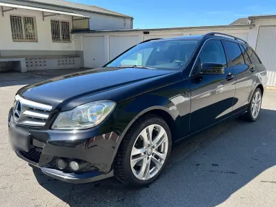 Gebraucht Mercedes C220 170 PS (125 kW) 2012 Schwarz Kombi