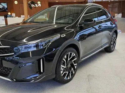 Neu Kia XCeed Platinum 140 PS (102 kW) 2025 (1k) black pearl m SUV