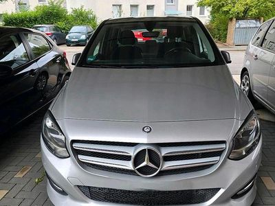Mercedes B180