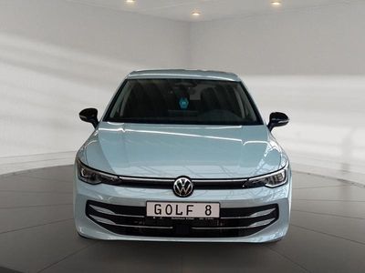 Gebraucht VW Golf VIII Life 150 PS (110 kW) 2025 Blau Limousine