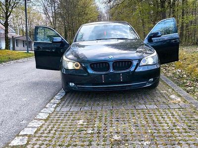 Gebraucht BMW 523 190 PS (139 kW) 2009 Schwarz Limousine