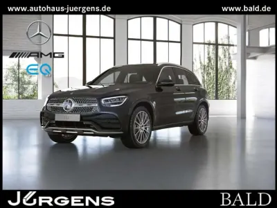 Używany Mercedes GLC300 AMG 258 KM (189 kW) 2022 Szary SUV