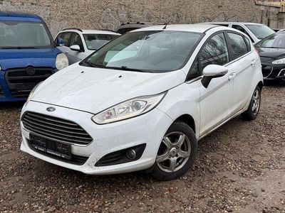 Gebraucht Ford Fiesta Titanium 101 PS (74 kW) 2014 Weiß Kleinwagen