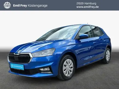 Gebraucht Skoda Fabia Active 95 PS (69 kW) 2022 Raceblau metallic Kleinwagen