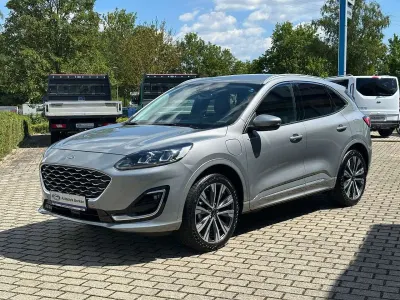 Gebraucht Ford Kuga Vignale 224 PS (164 kW) 2024 Solar silver SUV