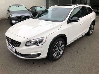 gebraucht Volvo V60 CC D 4 Pro AWD /Standheizung/ESSD