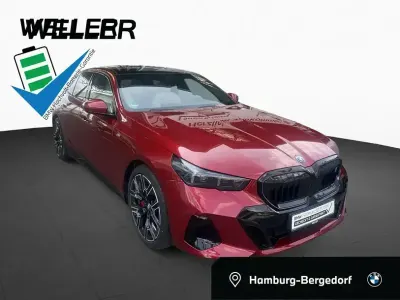 Second-hand BMW i5 M Sport 289 kW (394 CP) 2025 Roșu Berlinǎ