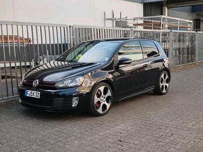 Schwarz Gebraucht 2010 VW Golf VI GTI Kleinwagen | 10.800 €