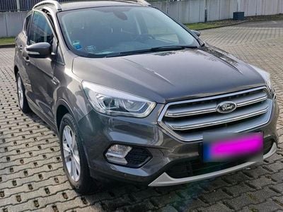 Gebraucht Ford Kuga 150 PS (110 kW) 2019 Grau SUV