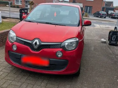 Gebraucht Renault Twingo Life 69 PS (50 kW) 2015 Rot Kleinwagen