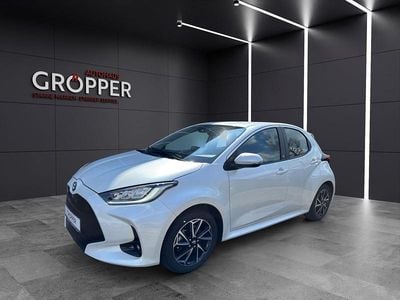 Usata Toyota Yaris Hybrid Team 116 CV (85 kW) 2022 Bianco Utilitaria