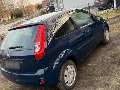 Gebraucht Ford Fiesta 70 PS (51 kW) 2007 Blau Kleinwagen