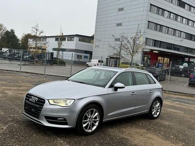 Gebraucht Audi A3 Ambiente 110 PS (80 kW) 2015 Silber Limousine