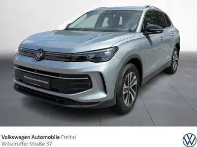 Neu VW Tiguan 131 PS (96 kW) 2026 Oyster silver metallic SUV