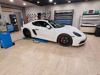 Porsche Cayman GTS