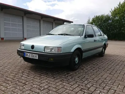 Gebraucht VW Passat 75 PS (55 kW) 1991 Grün Limousine