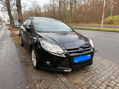Gebraucht Ford Focus 115 PS (84 kW) 2012 Schwarz Kombi